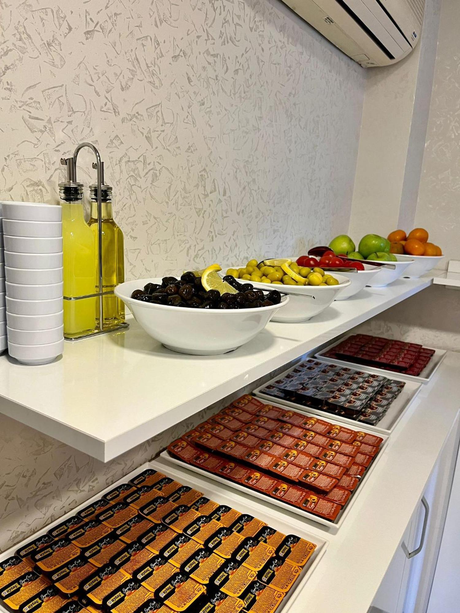 Timex Suites Istanbul Exteriör bild